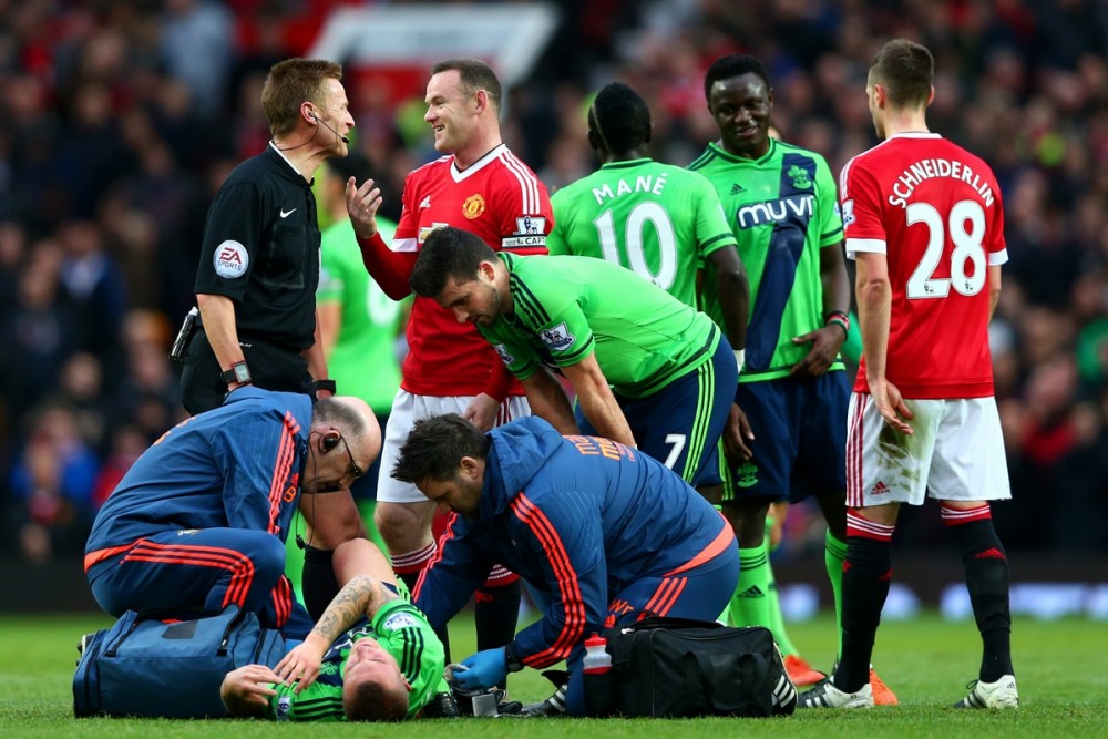  曼联新援首秀破门，滕哈格帅位暂缓危机  