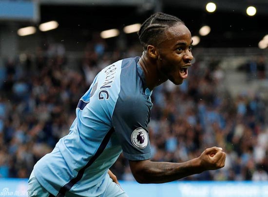  安东尼奥梅开二度，西汉姆联主场轻取埃弗顿  