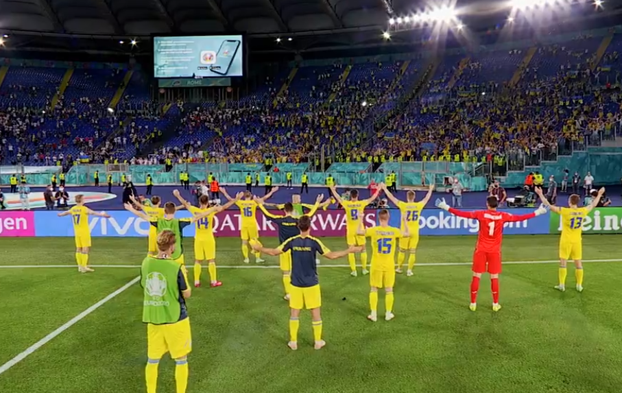  曼联主场遭纽卡斯尔逼平，争四形势愈发严峻